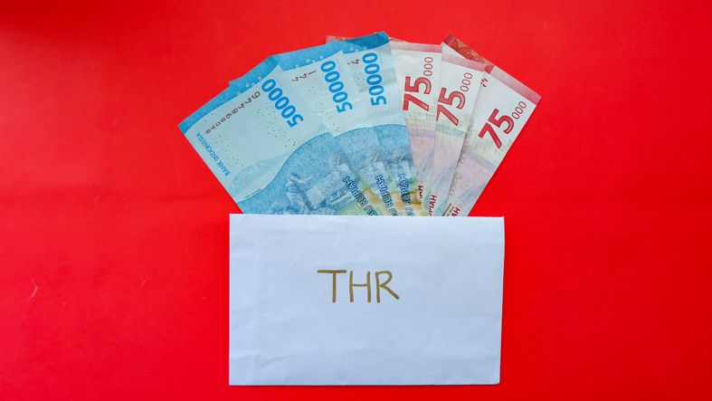 Penghitungan THR sesuai ketentuan pemerintah dan simulasinya untuk pekerja dengan masa kerja di bawah setahun.