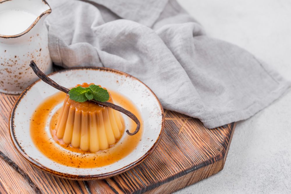 Resep puding karamel dari susu kedelai, salah satu dessert sehat dan nikmat. Simak penjelasan selengkapnya!