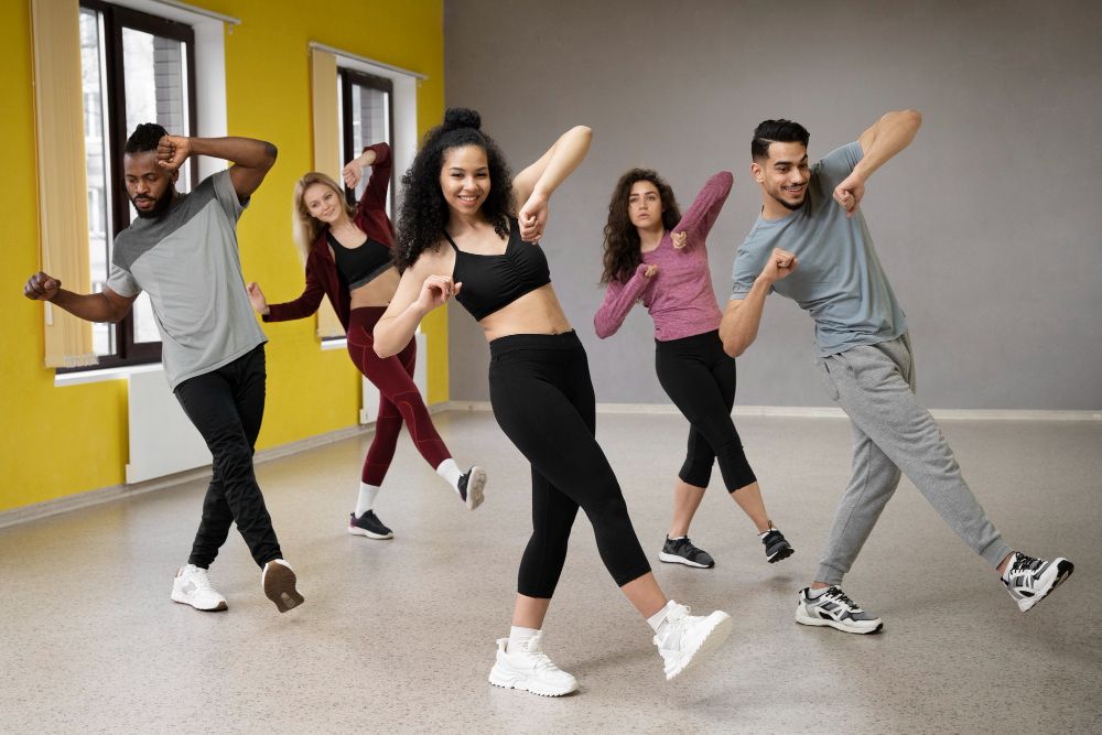 Ahli bagikan tips efektif menurunkan berat badan lewat olahraga zumba. Apa saja tipsnya? Berikut ulasannya untukmu.