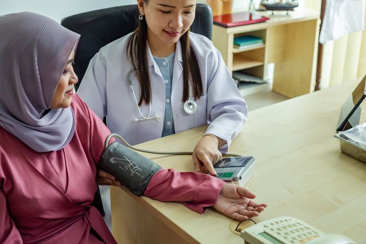 Dokter ingatkan pentingnya pemeriksaan dini kanker dengan skrining kesehatan untuk mendeteksi pra-kanker. Kenapa?