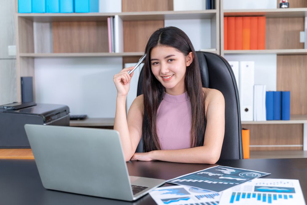 Pentingnya literasi keuangan bagi generasi muda untuk mencapai financial freedom di usia produktif. Simak ulasannya.