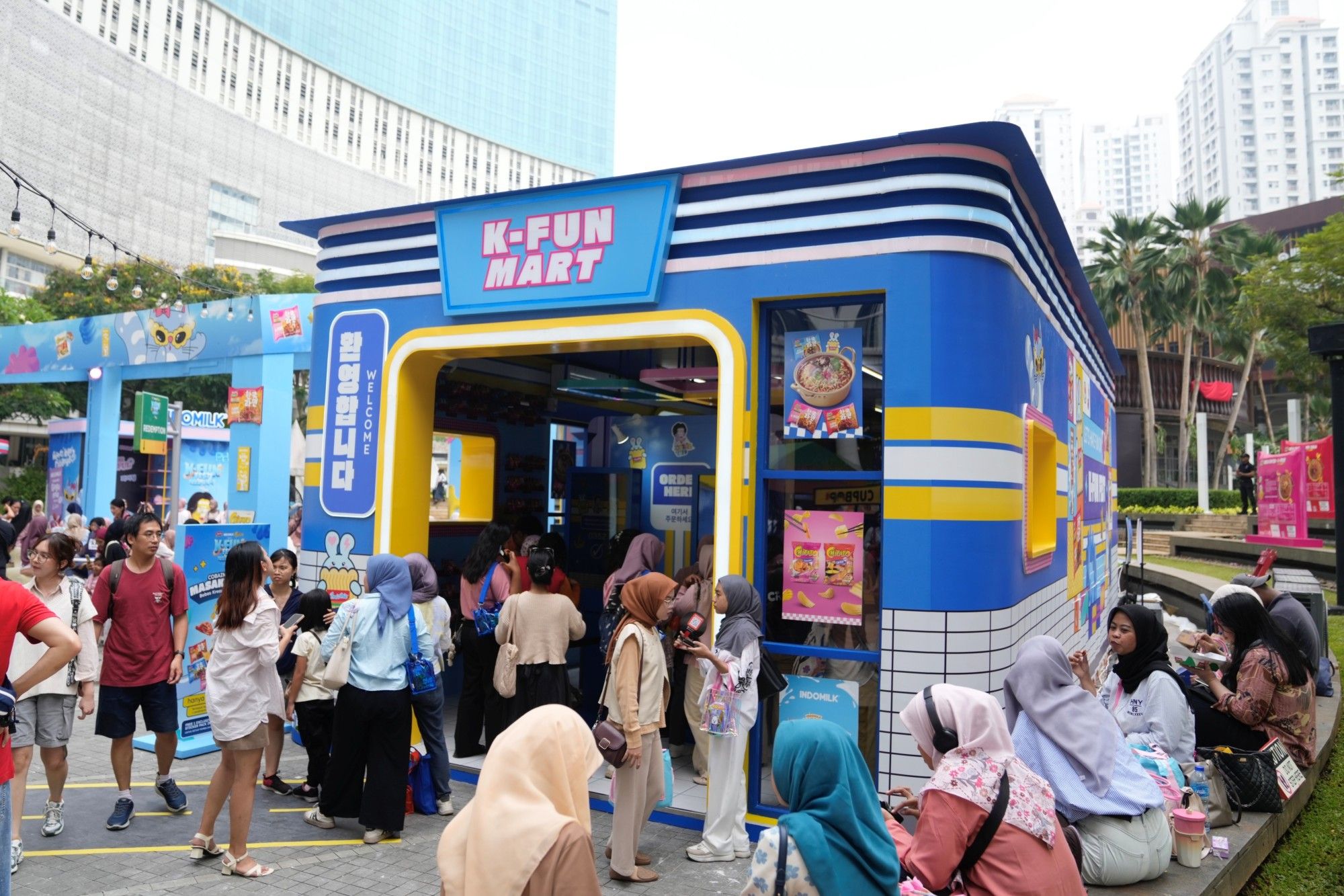 Sensasi berada di Korea Selatan dapat diwujudkan tanpa harus benar-benar pergi ke sana karena Indofood menghadirkan K-Fun Fest 2025.