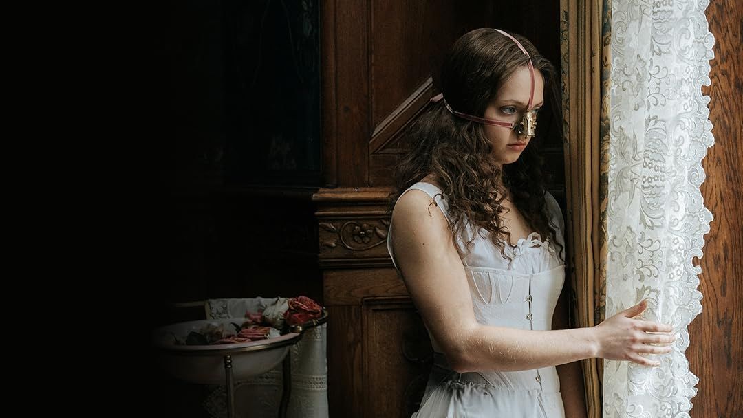 Menggali sisi gelap dongeng Cinderella di The Ugly Stepsister tentang yang fokus pada sang saudari tiri. Sakitnya perjuangan perempuan untuk dicintai!
