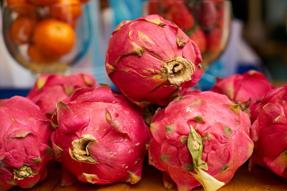 Memilih buah naga yang benar-benar matang rupanya tidak bisa sembarangan, berikut tips lengkapnya untukmu! 