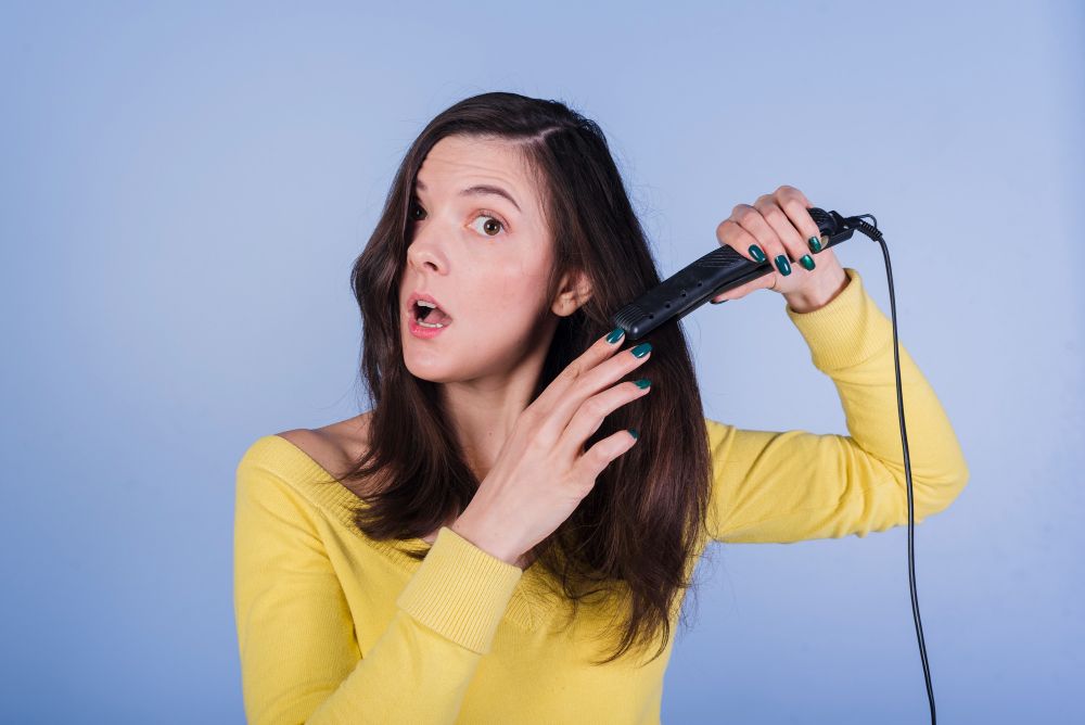 Pakar bagikan tips agar hasil catokan rambut bisa tahan lama seharian, apa saja? Simak penjelasan selengkapnya.