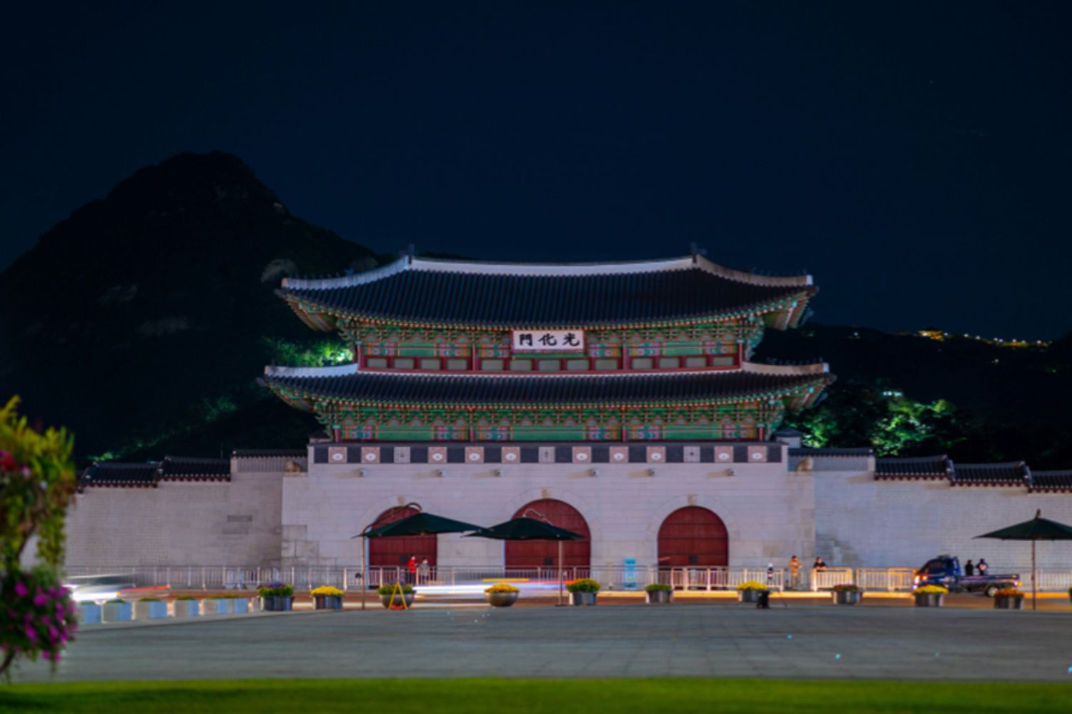 Liburan ke Korea Selatan bisa menjadi keputusan tepat karena ada banyak pilihan destinasi yang bisa kamu sambangi.