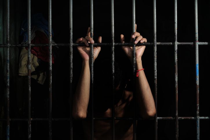 Menurut studi, perempuan agresif lebih menarik perhatian, tapi tak dinilai lebih bersalah dibanding laki-laki.
