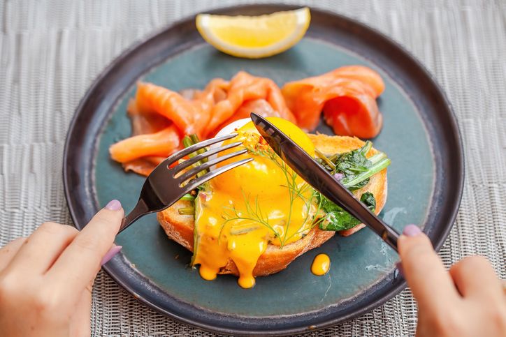 Mengapa protein penting bagi tubuh dan seberapa banyak yang aman untuk dikonsumsi setiap harinya? Simak penjelasan ini!