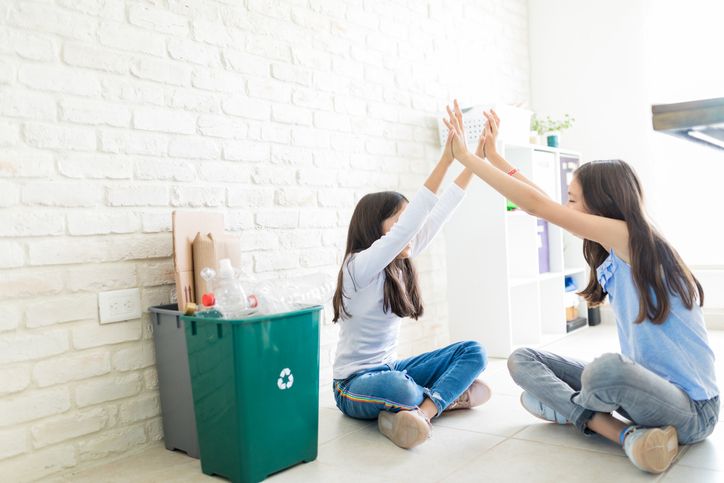 Perempuan punya peran aktif dalam menerapkan gaya hidup minim sampah. Apa langkah yang perlu  diterapkan?