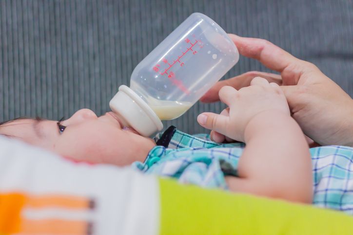 Menyapih terlalu awal dapat menimbulkan konsekuensi serius bagi kesehatan dan tumbuh kembang bayi, serta berdampak pada kesehatan ibu.