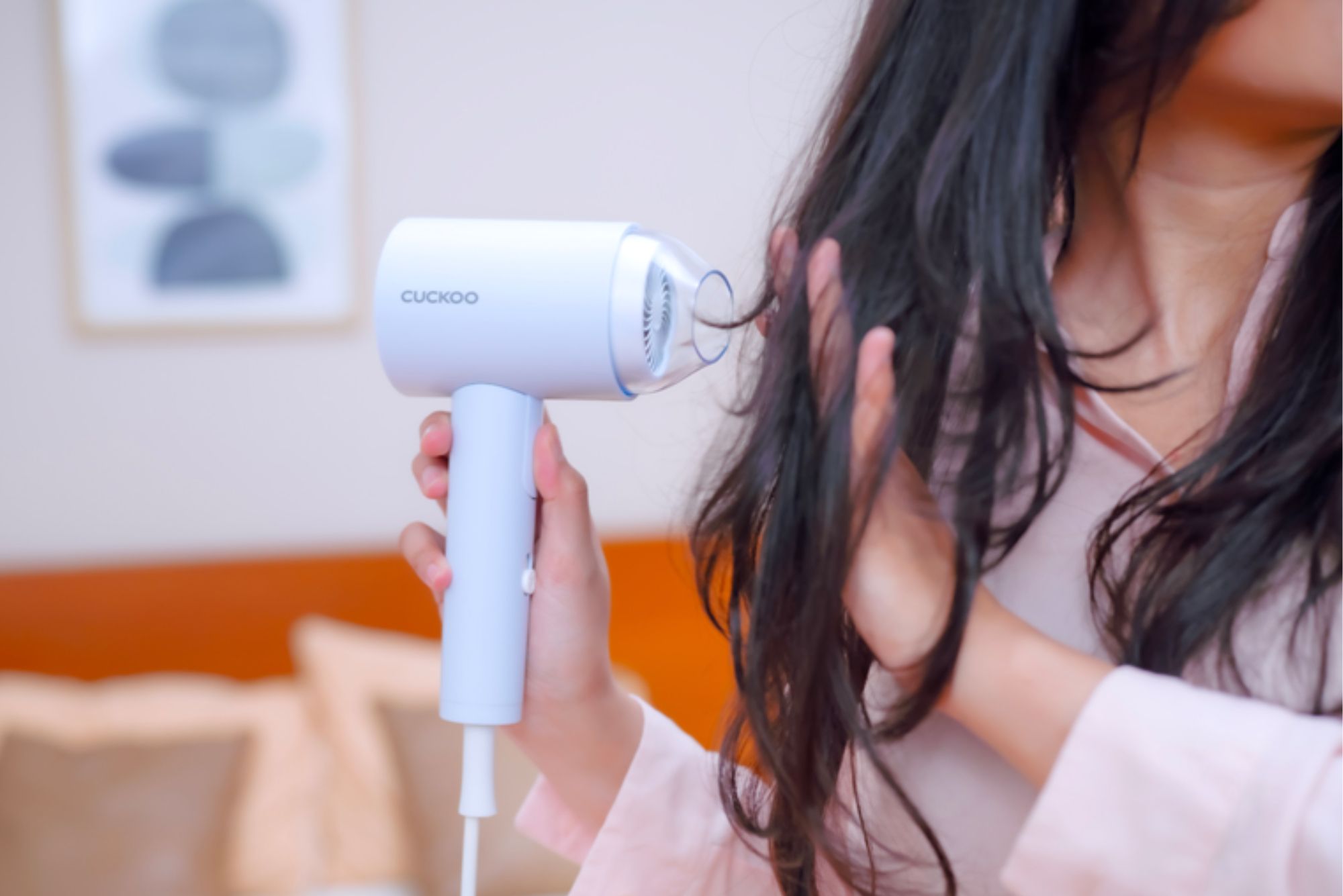 Cuckoo menghadirkan hair dryer yang dirancang khusus untuk memenuhi kebutuhan styling sekaligus melindungi rambut.