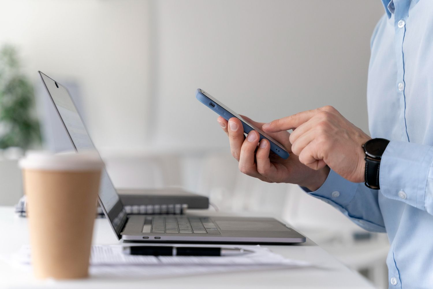 Berkat kemajuan teknologi, Anda bisa buat PT secara online dengan mudah sehingga bisnis rumahan lebih profesional.