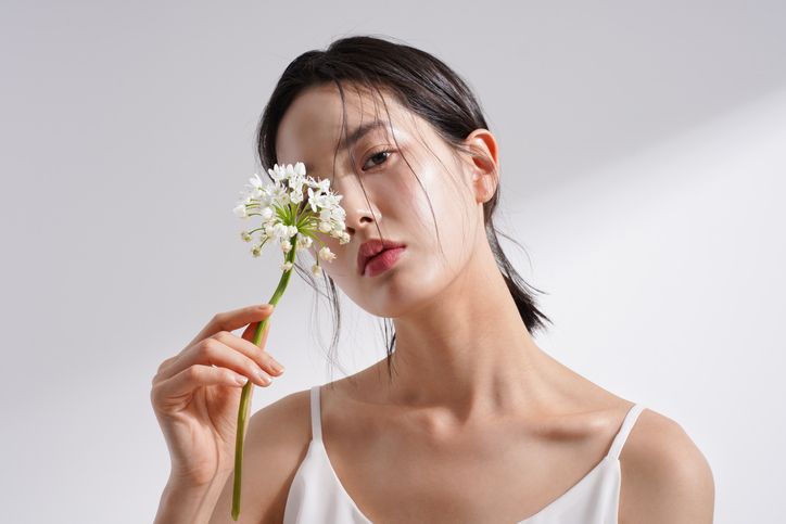 Beauty Trend Highlight 2025: Minat konsumen terhadap produk yang sesuai kebutuhan kulit dan memiliki manfaat multifungsi.