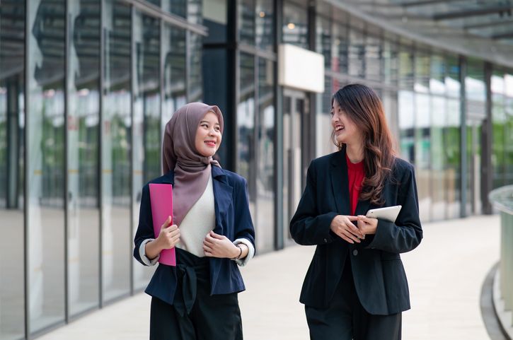Ratusan perusahaan asal Abu Dhabi dan Dubai sediakan lowongan kerja untuk pekerja profesional dan terampil asal Indonesia.