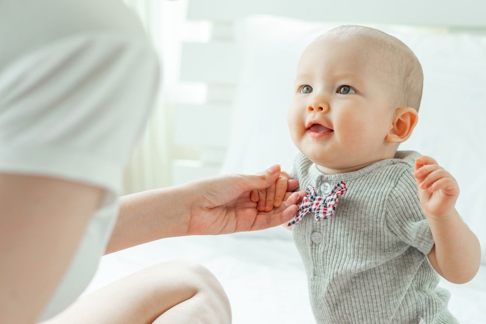 Rekomendasi nama bayi perempuan dan laki-laki dengan makna pintar atau cerdas. Berikut inspirasi nama untuk kamu.