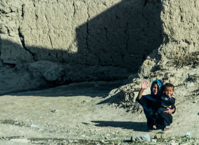 Perempuan di Afghanistan ditangkap oleh Taliban karena dianggap menggunakan hijab yang buruk, PBB turut prihatin!