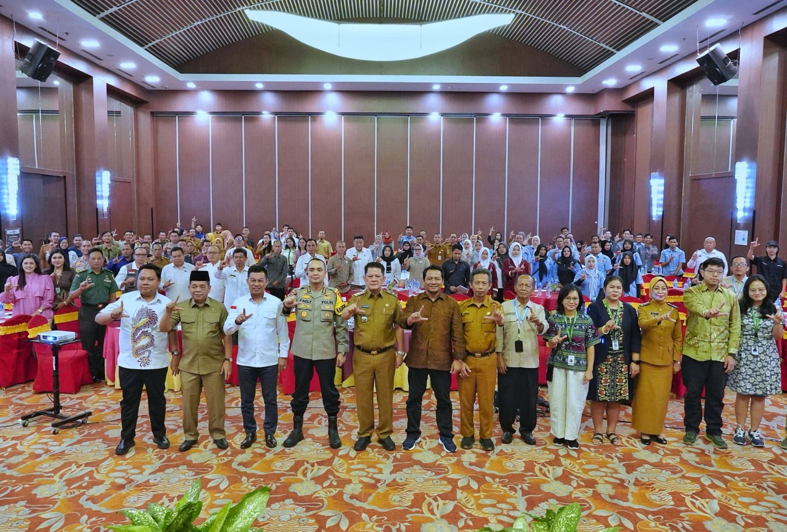 Lampung jadi daerah pertama di Indonesia yang memiliki Peraturan Gubernur perdamaian. Seperti apa peraturannya?