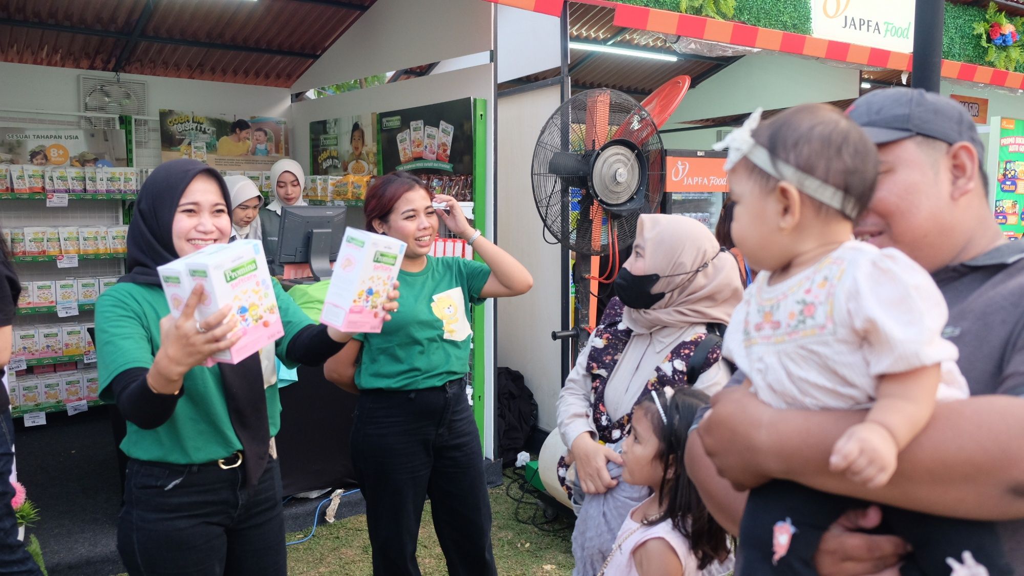 Untuk menerapkan gaya hidup yang lebih sehat, penting bagi kita memahami label pada produk pangan olahan dan logo centang hijau. Apa itu?