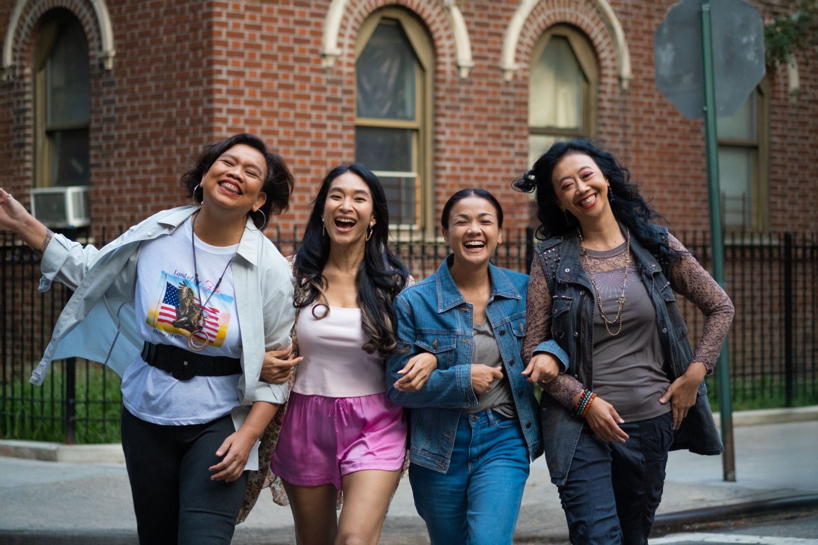 Netflix Indonesia resmi mengumumkan jadwal penayangan global Ratu Ratu Queens: The Series pada tanggal 12 September 2025