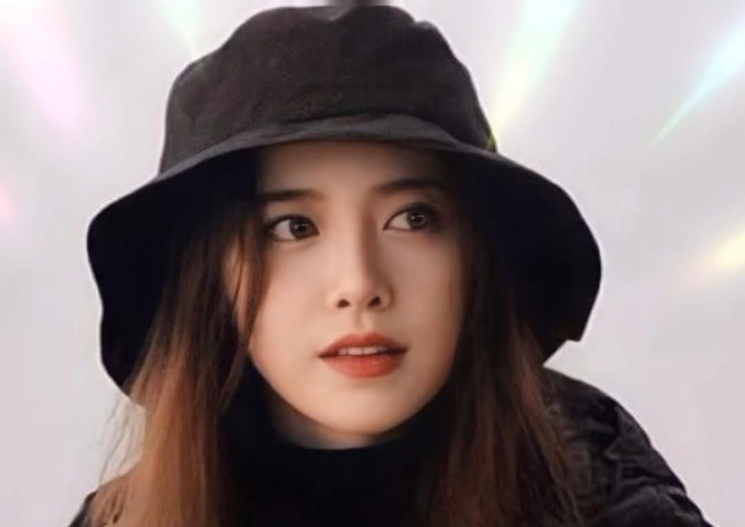 Perempuan berdaya, Go Hye Sun tegaskan tak ingin publik dan media menyinggung soal status maupun perceraiannya di masa lalu.