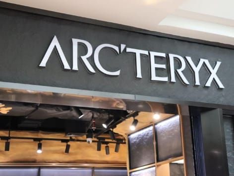 Toko Arc’teryx di Plaza Indonesia, Jakarta.