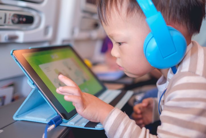 PM Singapura mengimbau pembatasan screen time untuk anak, khususnya untuk bayi di bawah usia dua tahun.