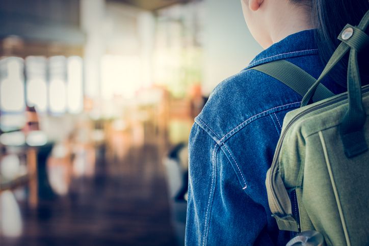 Perundungan hanya salah satu faktor, ini penyebab anak tidak mau berangkat sekolah menurut survei. Yuk, simak!