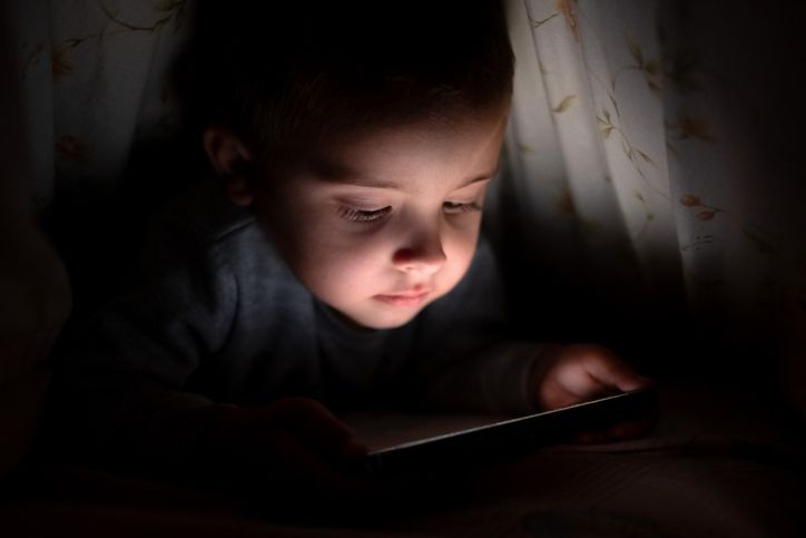 Meski menghibur, waspadai bahaya di balik tontonan video buatan AI yang disaksikan anak-anak di YouTube maupun media sosial lainnya.