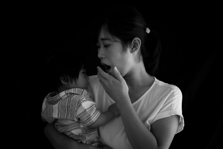 Berkaca dari kasus ibu bunuh diri di Bandung karena tak ingin anaknya menderita, mengapa ibu selalu menomorduakan diri sendiri?