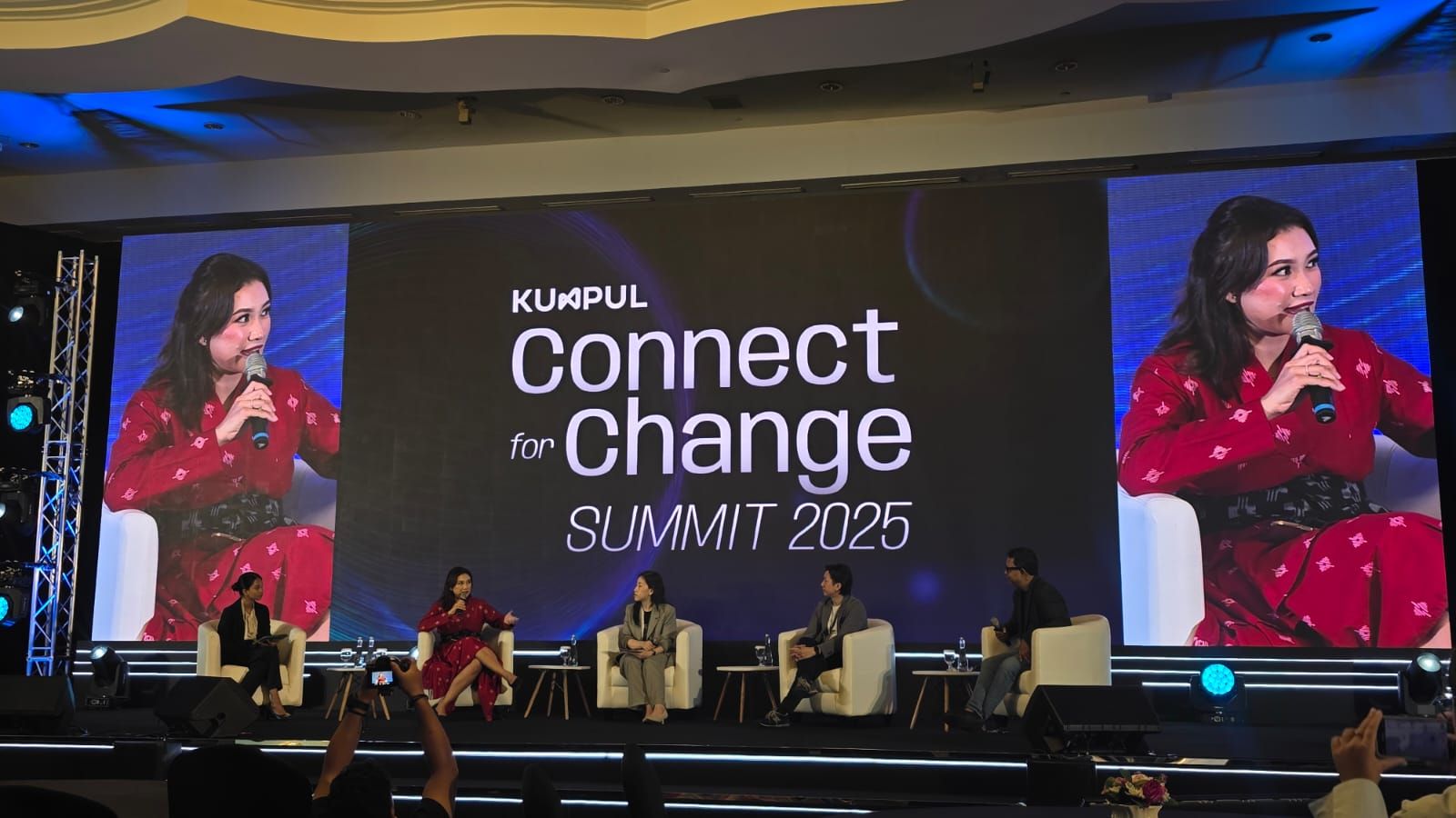 Kumpul dukung potensi UMKM perempuan melalui acara Connect for Change (C4C) Summit 2025.