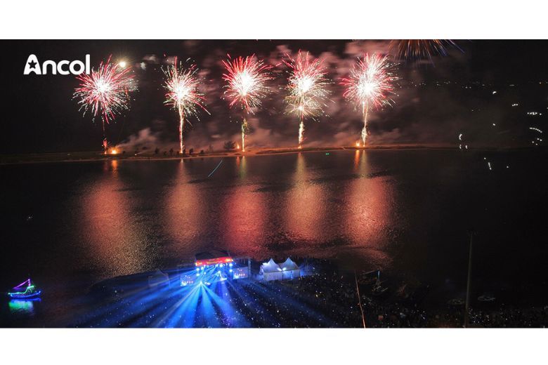 Pesta kembang api di Ancol 