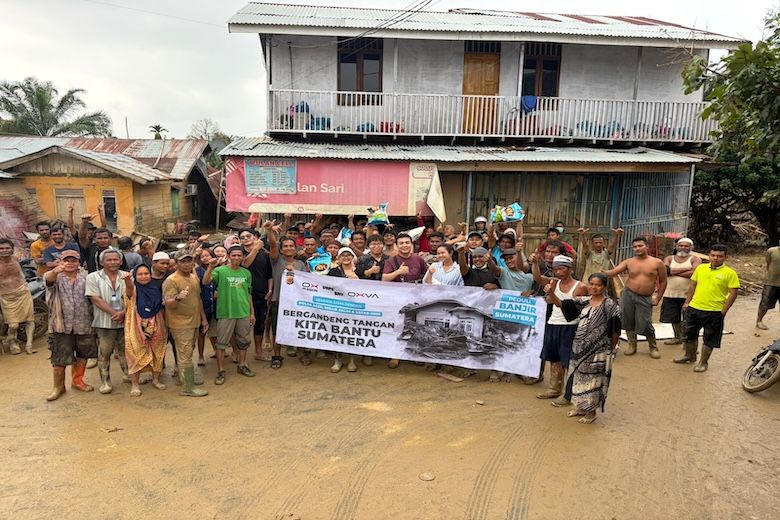Perusahaan produk elektrik asal Cina, OXVA dan Vbay beserta Willie Salim dan Ustadz Derry, menyalurkan bantuan kemanusiaan bagi warga Sumatera yang terdampak banjir bandang 