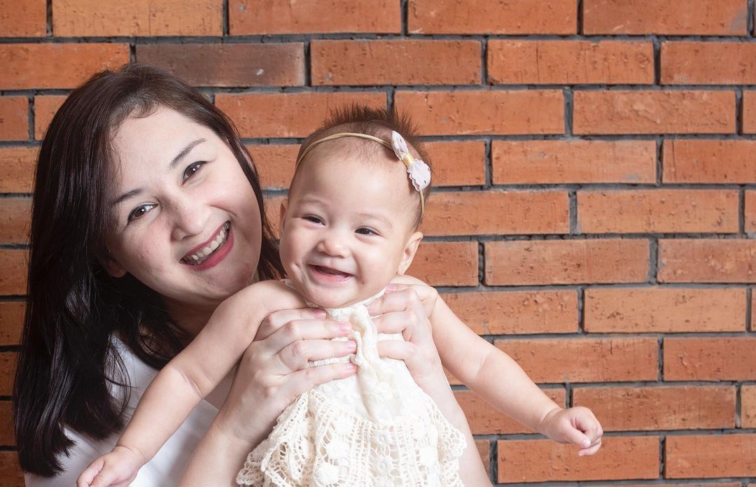 Kawan Puan, Mona Ratuliu berikan tanggapan soal tumbuh kembang anaknya. Sekaligus mengajak para ibu agar saling support sesama ibu.
