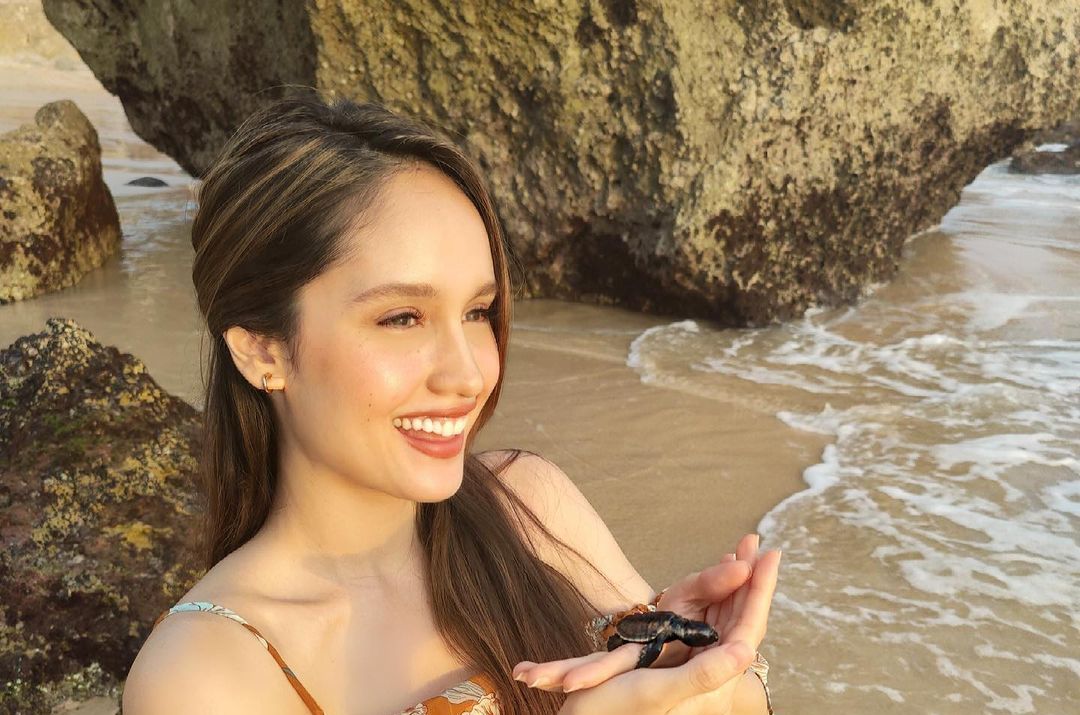 Kawan Puan, Cinta Laura memberikan pesan khusus nih untukmu soal penggunaan sunscreen di umur 20-an. Yuk simak!
