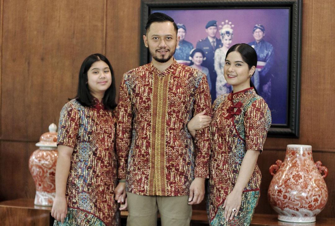 Ngomong-ngomong soal camping atau berkemah sendiri, pernahkah kamu mengajak anak melakukannya Kawan Puan?