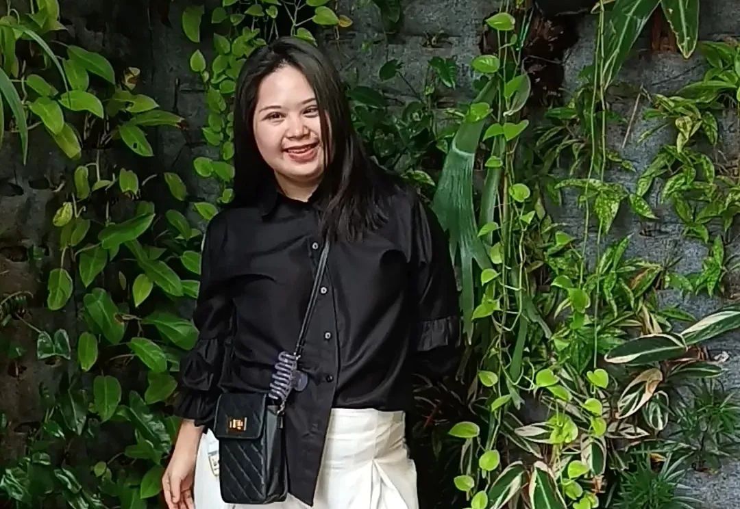 Perjalanan karier seorang penari down syndrome bernama Namira Zania. Dari penari akhirnya menjadi model JFW.