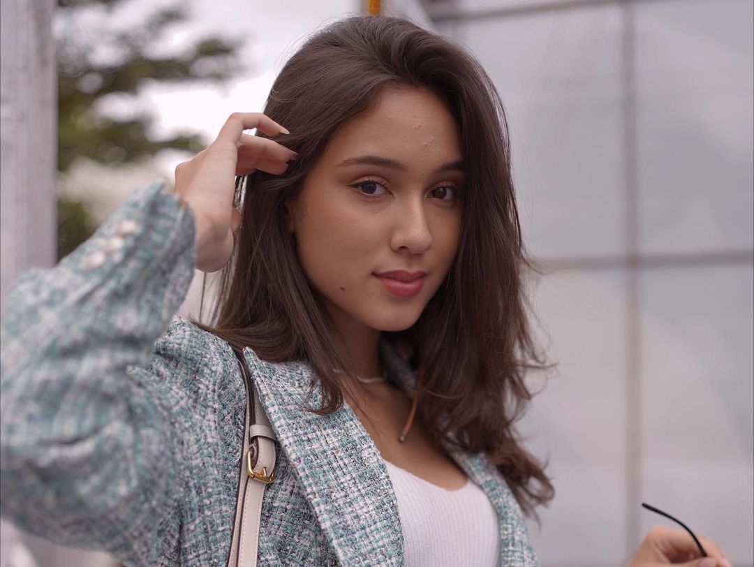 Yasmin Napper perankan karakter perempuan Amara korban kekerasan seksual di series Cinta Pertama Ayah yang tayang 27 Januari 2024 di Vidio.