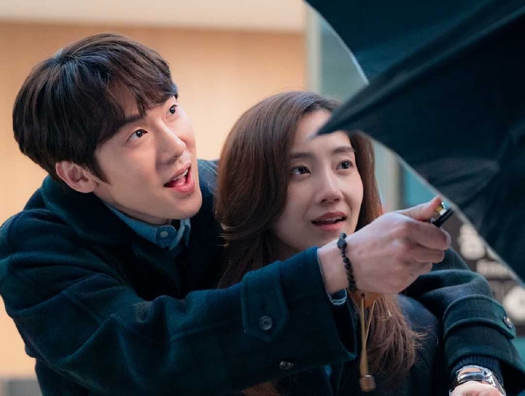 Kawan Puan akhirnya Winter Couple atau Ahn Jung Won dan Jang Gyeo Ul resmi berpacaran. Yuk simak risiko office romance yang akan keduanya hadapi!