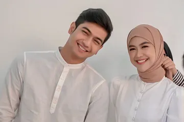 Fashion kompak Ria Ricis dan Teuku Ryan