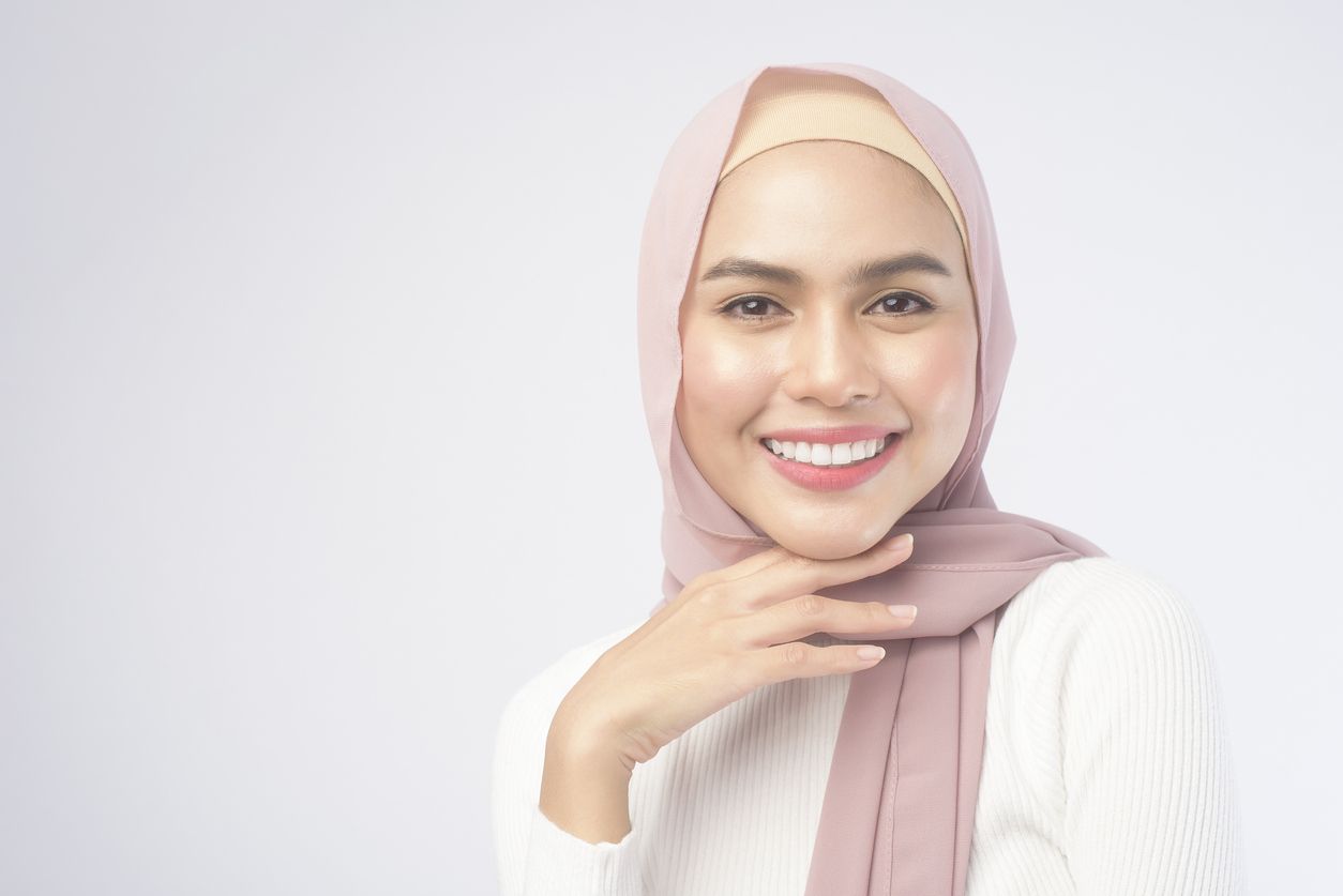 Ternyata ini alasan di balik pentingnya kosmetik halal di Indonesia. Salah satunya demi keamanan dan sahnya ibadah!