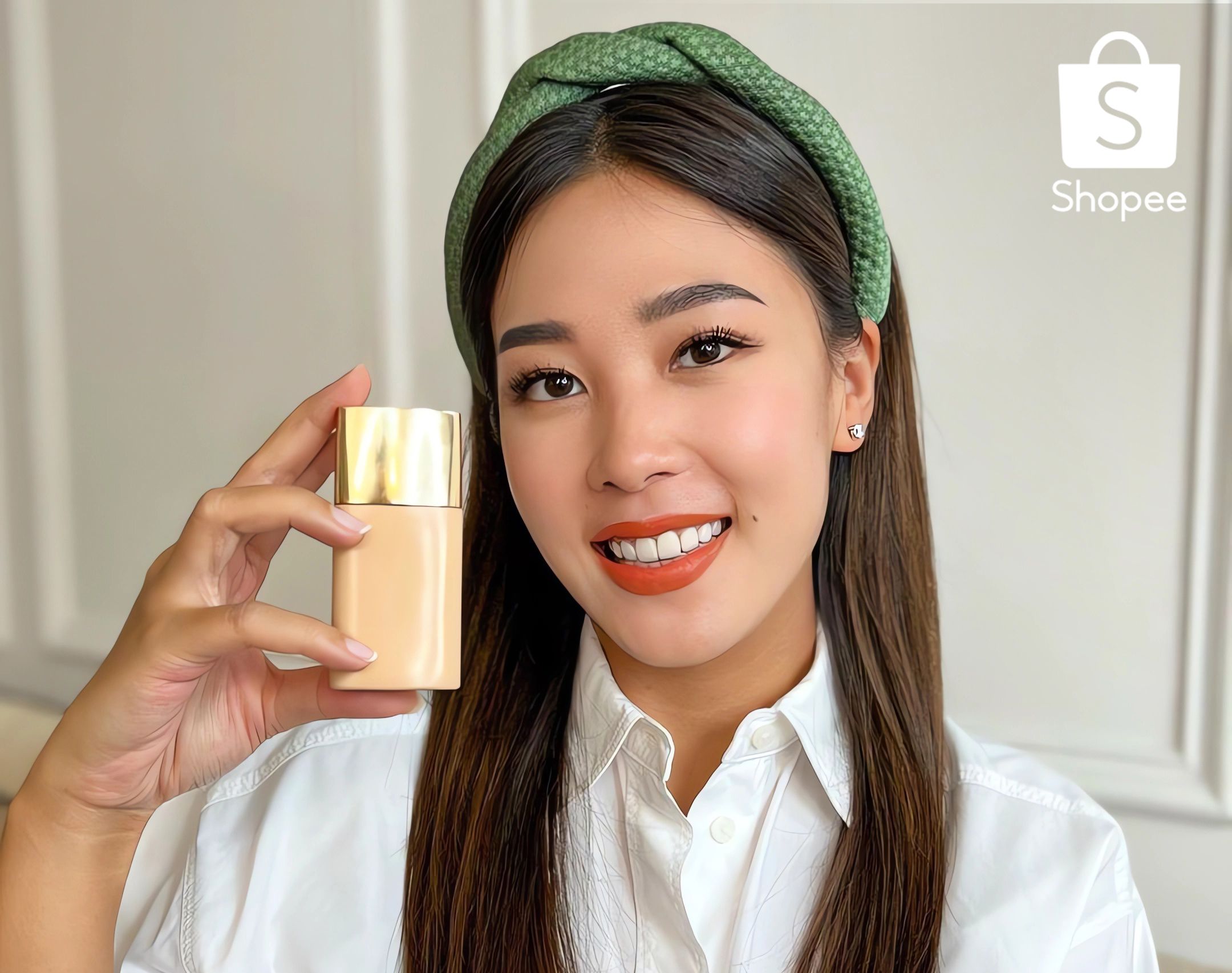 Untuk tampilan makeup yang flawless perlu memilih dan memakai foundation dengan benar. MUA Marlene Hariman berbagi tipsnya.