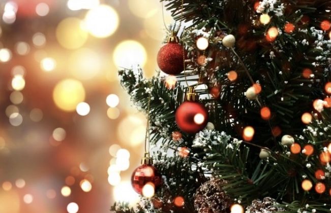 Berikut ini sederet ide usaha yang bisa dicoba jelang Hari Natal. Mulai dari menjual kue kering hingga jasa dekorasi.