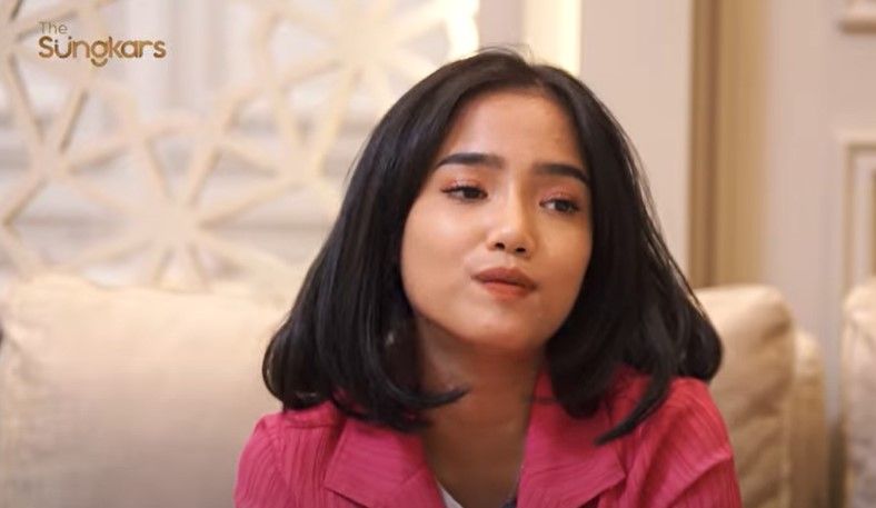Setelah sukses jadi artis papan atas Tanah Air, Fuji An mengaku masih bingung tentukan karier untuk masa depan.