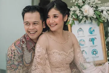 Clerence Cynthia Audry, istri drummer NOAH, dinyatakan meninggal dunia akibat kanker.