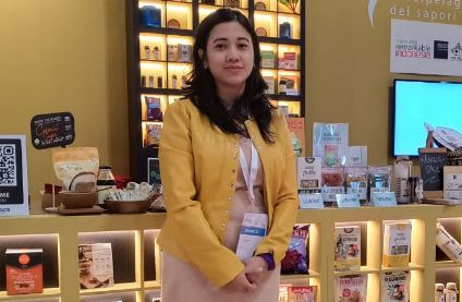 Inilah kisah Annisa Pratiwi Srikandi untuk Negeri yang memberdayakan perempuan lokal di bisnis makanan sehat berbahan dasar singkong. Simak kisahnya!