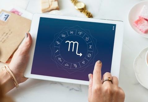 Kawan Puan berzodiak Scorpio? Lakukan tips ini karena kamu diprediksi bakal beruntung dalam percintaan di tahun 2023!