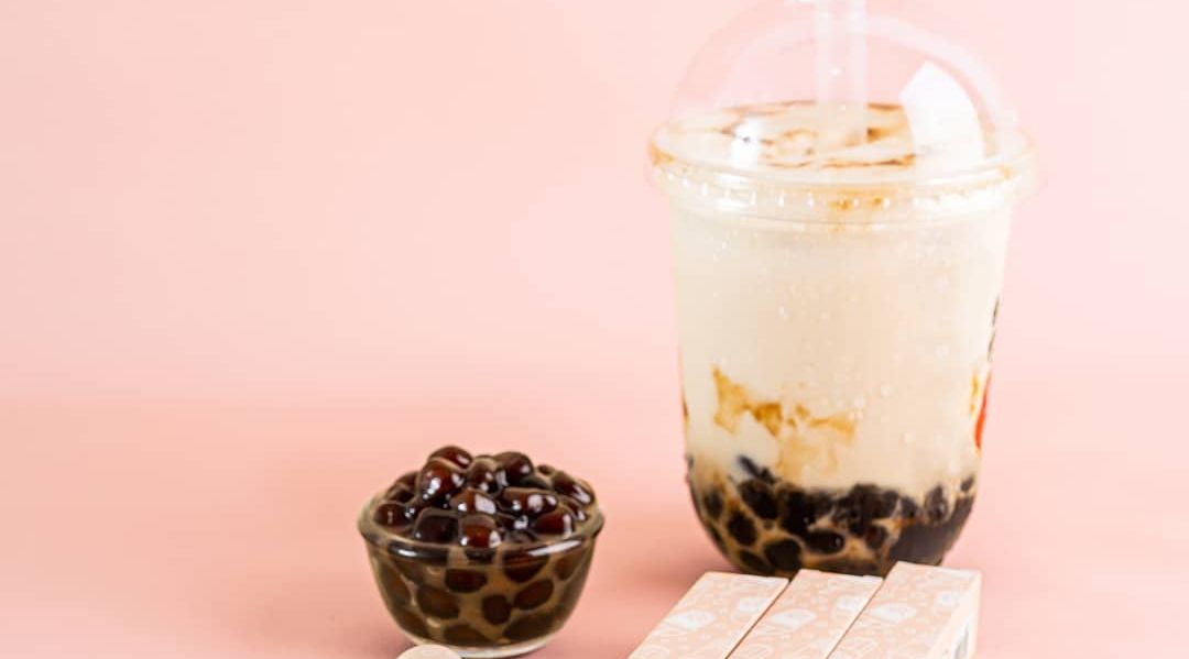 Berita terpopuler Wellness (1/5/2022):  bahaya minum boba terlalu banyak. Kegiatan yang bisa dilakukan di Keraton Mangkunegaran saat libur Lebaran.
