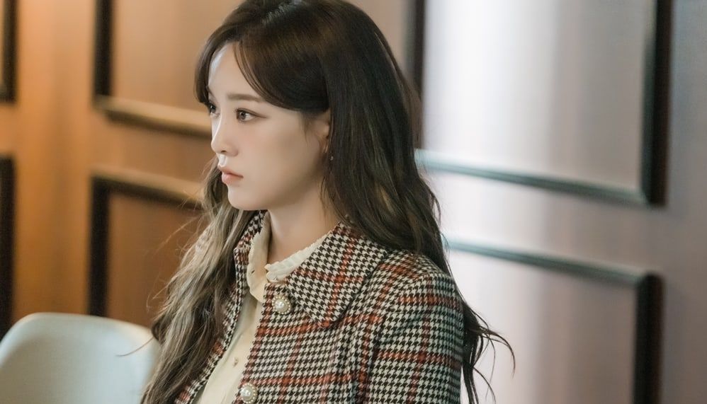 Sinopsis A Business Proposal episode 3 yang tayang di Netflix pada Senin (7/3/2022), ada hubungan palsu dari dua karakter utama.
