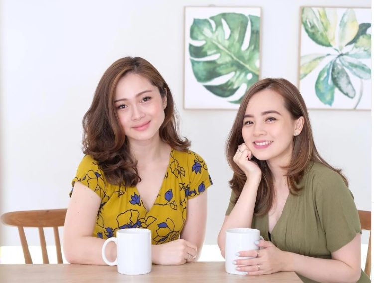 Berikut ini kisah dibalik munculnya podcast She Talks About. Ini penjelasan dari Elrica Sofridia dan Mandy Purwa Hartono