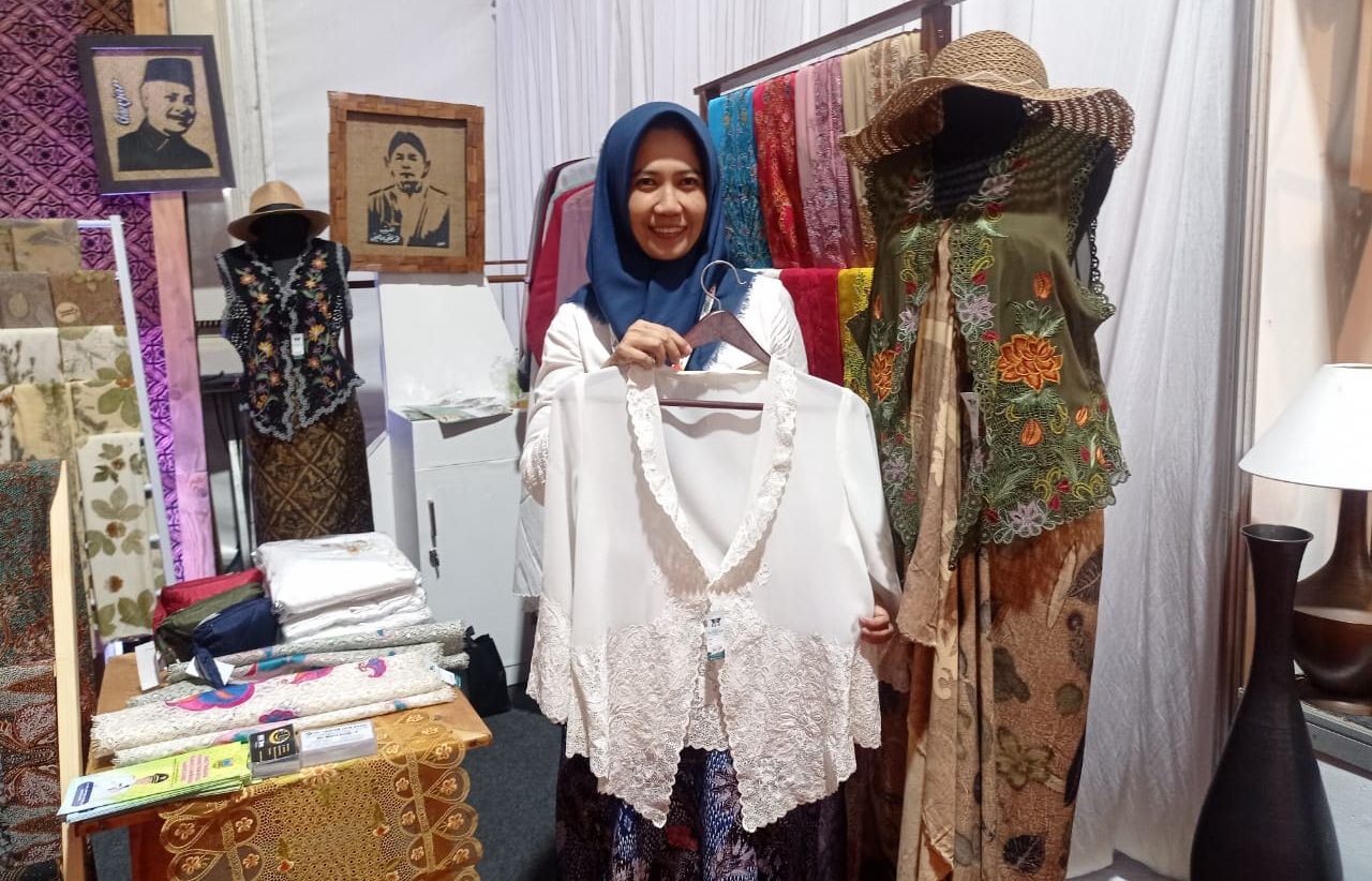 Sosok Srikandi untuk Negeri dari Kudus, Eni Zunita, yang berdayakan perempuan lewat bisnis warisan budaya.